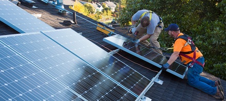 المستثمرون المؤسسيون يرحبون بتوريق الطاقة الشمسية السكنية