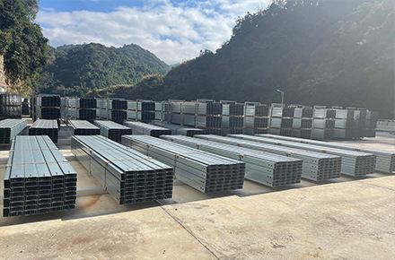 توصلت شركة Xiamen Kingfeels Energy Technology Co., Ltd. وشركة TNB ENGINEERING CORPORATION الماليزية إلى تعاون في مشروع الطاقة الكهروضوئية بقدرة 500 ميجاوات